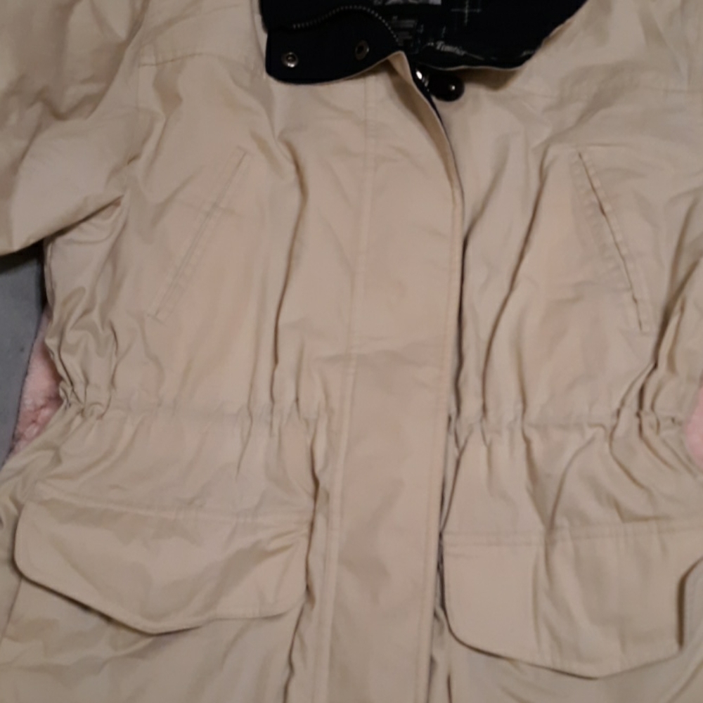 Coat - Picture 2 of 4